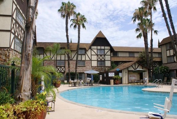 Anaheim Majestic Garden Hotel Image #15 Anaheim Majestic Garden Hotel Image #15