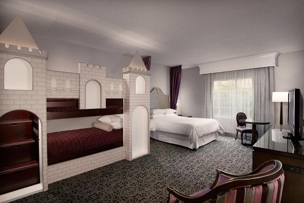Anaheim Majestic Garden Hotel Image #31 Anaheim Majestic Garden Hotel Image #31