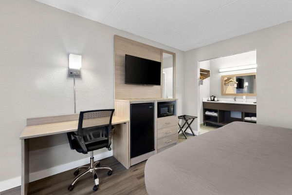 Quality Inn Nashville - Opryland Area Image #27 Quality Inn Nashville - Opryland Area Image #27