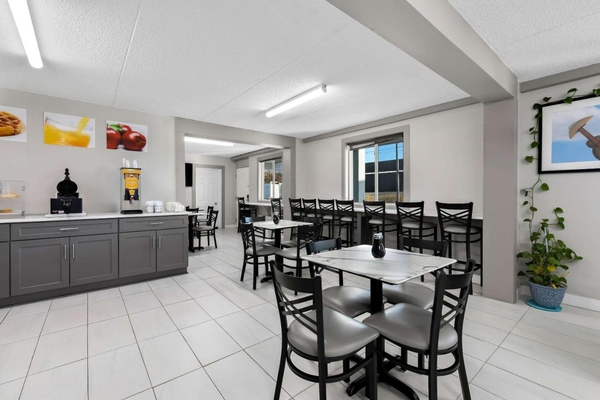 Quality Inn Nashville - Opryland Area Image #39 Quality Inn Nashville - Opryland Area Image #39