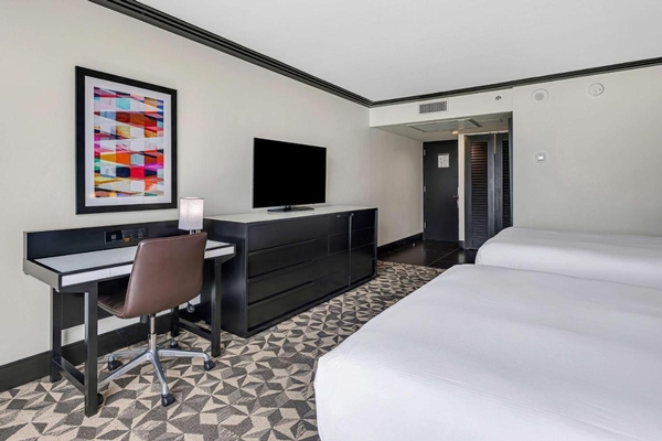 Hilton Miami Downtown Image #8