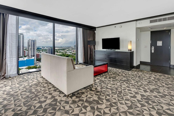 Hilton Miami Downtown Image #9