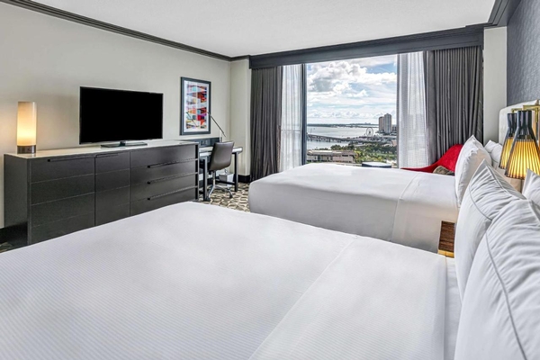 Hilton Miami Downtown Image #18