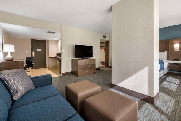 Comfort Inn & Suites Downtown Brickell-Port of Miami Image #19 Comfort Inn & Suites Downtown Brickell-Port of Miami Image #19