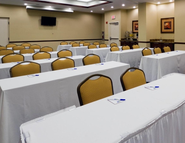 Holiday Inn Express & Suites Miami Kendall by IHG Image #16
