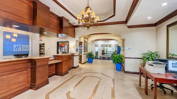 Holiday Inn Express & Suites Miami Kendall by IHG Image #38