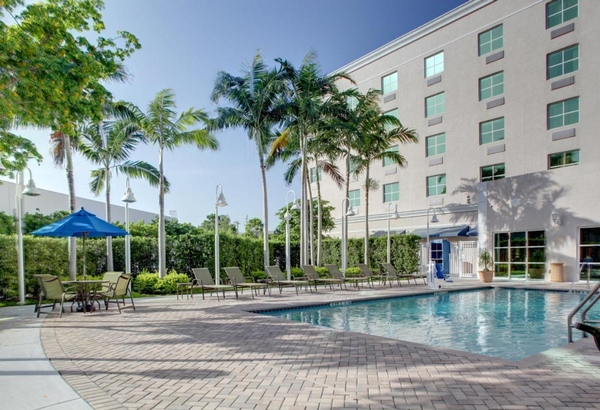 Holiday Inn Express & Suites Miami Kendall by IHG Image #42
