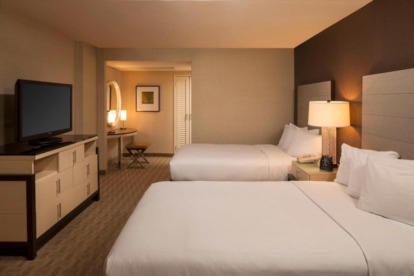 Hilton Los Angeles Airport Image #6