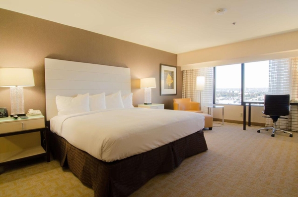 Hilton Los Angeles Airport Image #7