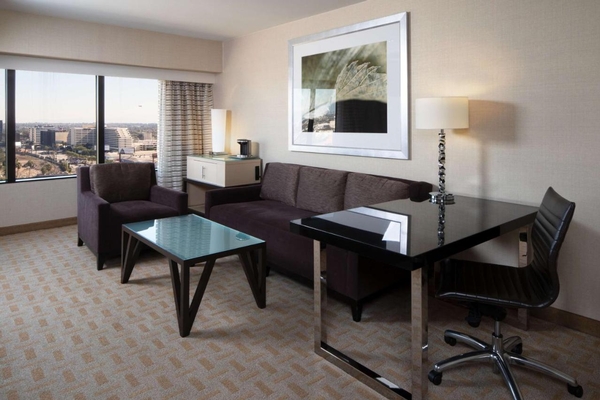 Hilton Los Angeles Airport Image #11
