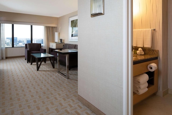Hilton Los Angeles Airport Image #16