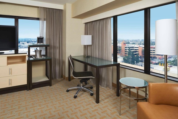 Hilton Los Angeles Airport Image #22