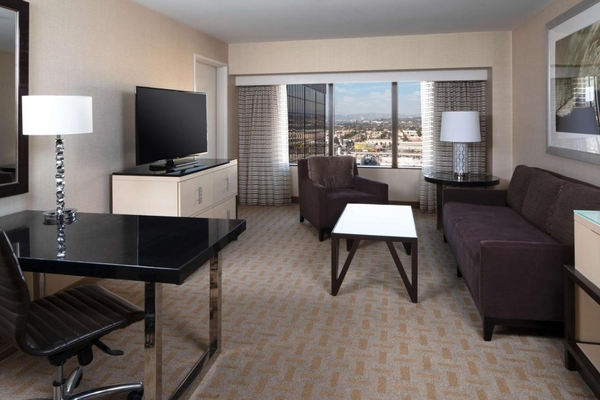 Hilton Los Angeles Airport Image #24