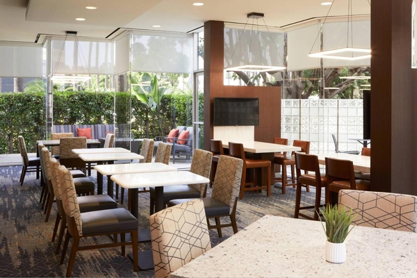 Courtyard by Marriott Los Angeles LAX / Century Boulevard Image #8 Courtyard by Marriott Los Angeles LAX / Century Boulevard Image #8