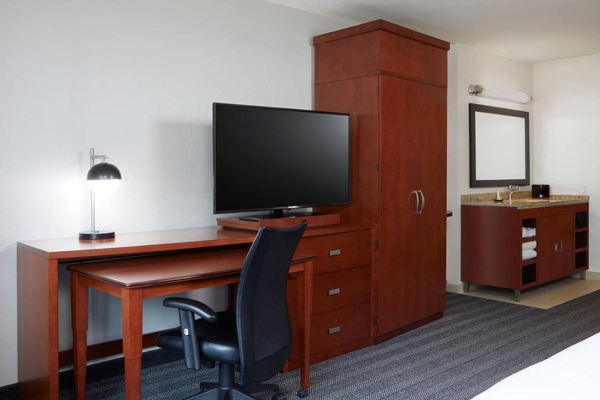 Courtyard by Marriott Los Angeles LAX / Century Boulevard Image #23 Courtyard by Marriott Los Angeles LAX / Century Boulevard Image #23