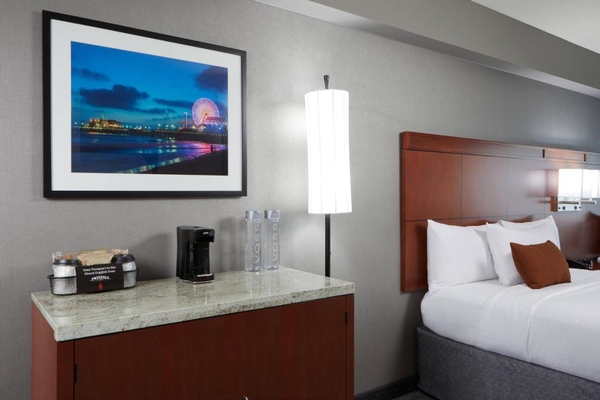 Courtyard by Marriott Los Angeles LAX / Century Boulevard Image #24 Courtyard by Marriott Los Angeles LAX / Century Boulevard Image #24