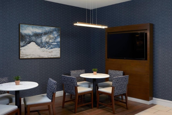 Courtyard by Marriott Los Angeles LAX / Century Boulevard Image #33 Courtyard by Marriott Los Angeles LAX / Century Boulevard Image #33