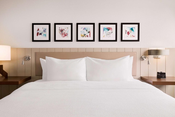Hilton Garden Inn LAX Los Angeles Airport Image #3