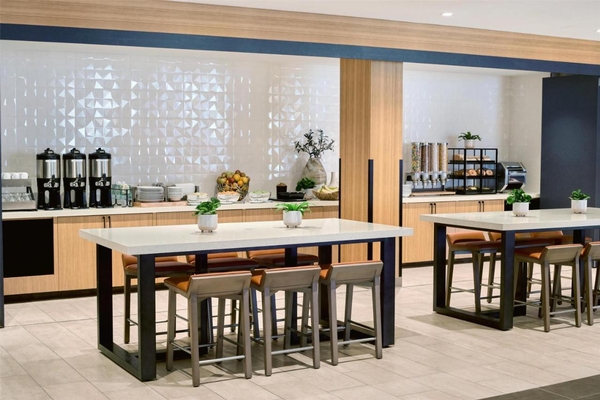 Hilton Garden Inn LAX Los Angeles Airport Image #11