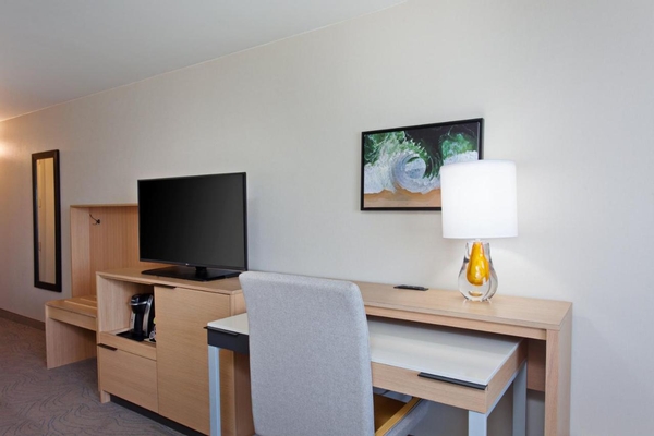 Holiday Inn Los Angeles - LAX Airport by IHG Image #3