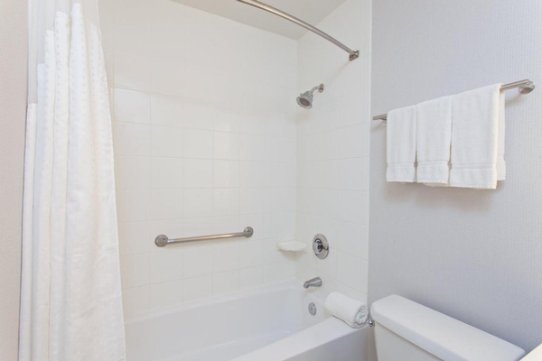 Holiday Inn Los Angeles - LAX Airport by IHG Image #4