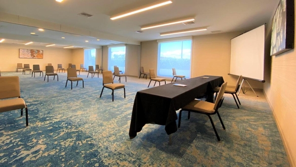 Holiday Inn Los Angeles - LAX Airport by IHG Image #18