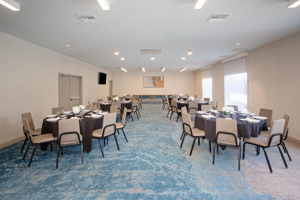 Holiday Inn Los Angeles - LAX Airport by IHG Image #34