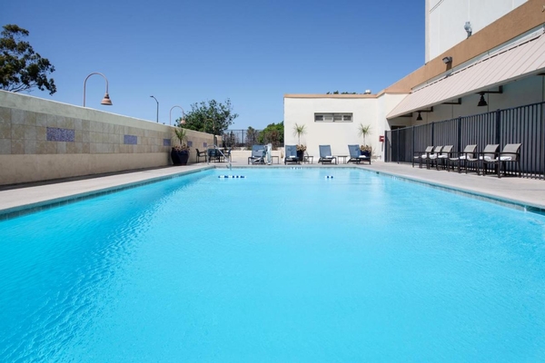 Holiday Inn Los Angeles - LAX Airport by IHG Image #38
