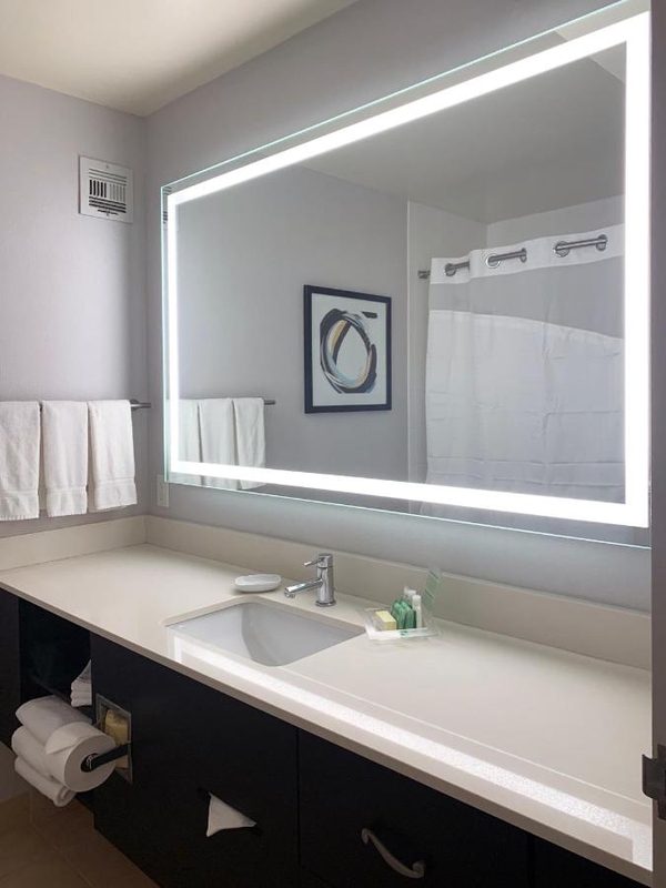 Holiday Inn Los Angeles - LAX Airport by IHG Image #40