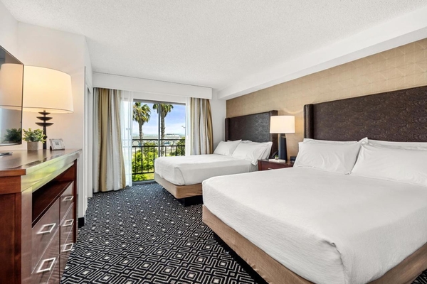 Embassy Suites by Hilton Los Angeles International Airport South Image #5 Embassy Suites by Hilton Los Angeles International Airport South Image #5