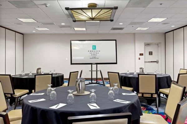 Embassy Suites by Hilton Los Angeles International Airport South Image #17 Embassy Suites by Hilton Los Angeles International Airport South Image #17