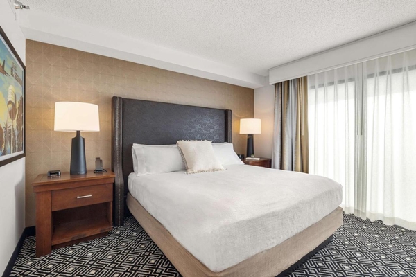 Embassy Suites by Hilton Los Angeles International Airport South Image #25 Embassy Suites by Hilton Los Angeles International Airport South Image #25