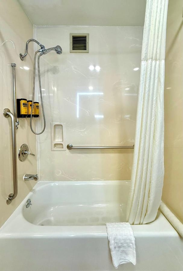Best Western Plus Suites Hotel - Los Angeles LAX Airport Image #7