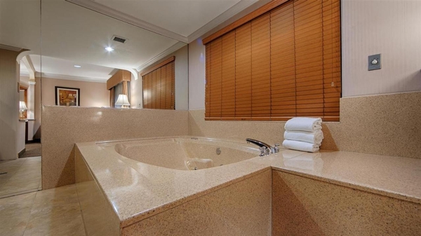Best Western Plus Suites Hotel - Los Angeles LAX Airport Image #14