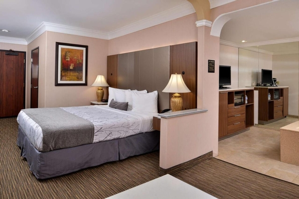Best Western Plus Suites Hotel - Los Angeles LAX Airport Image #33