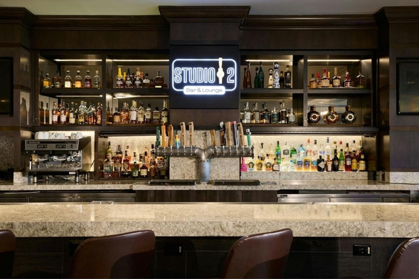 Renaissance Los Angeles Airport Hotel Image #9