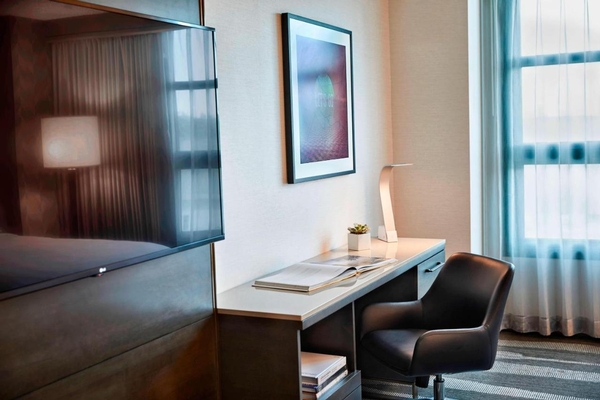 Renaissance Los Angeles Airport Hotel Image #26