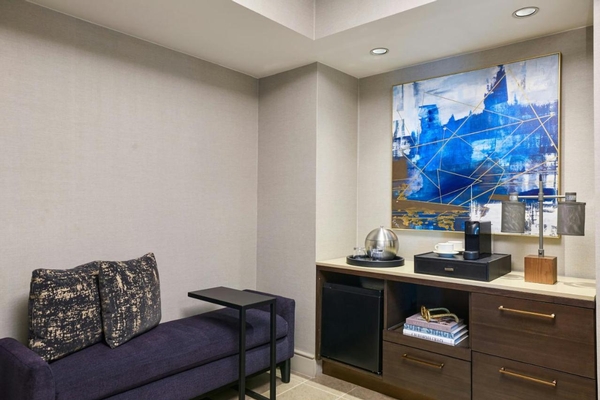 Renaissance Los Angeles Airport Hotel Image #32