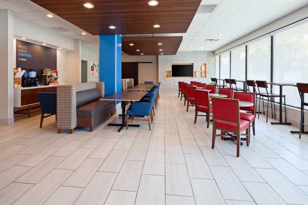 Holiday Inn Express Los Angeles LAX Airport by IHG Image #28