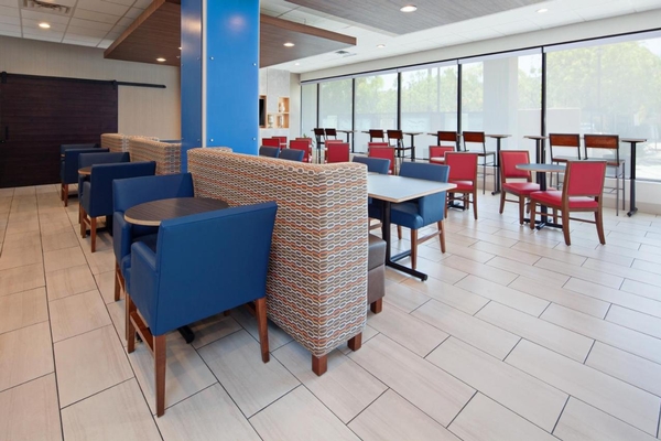 Holiday Inn Express Los Angeles LAX Airport by IHG Image #33