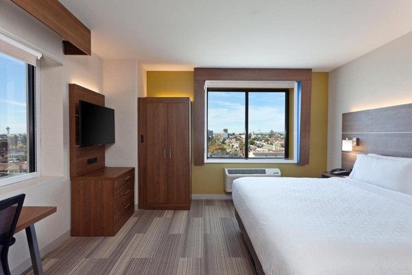 Holiday Inn Express Los Angeles LAX Airport by IHG Image #41