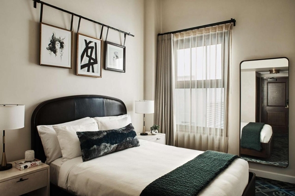 Hotel Figueroa - The Unbound Collection by Hyatt Image #11 Hotel Figueroa - The Unbound Collection by Hyatt Image #11
