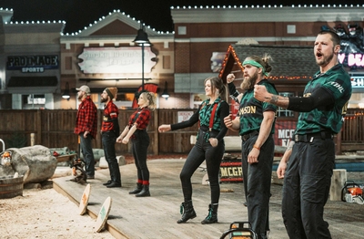 Paula Deen’s Lumberjack Feud Supper Show Image #3 Paula Deen’s Lumberjack Feud Supper Show Image #3